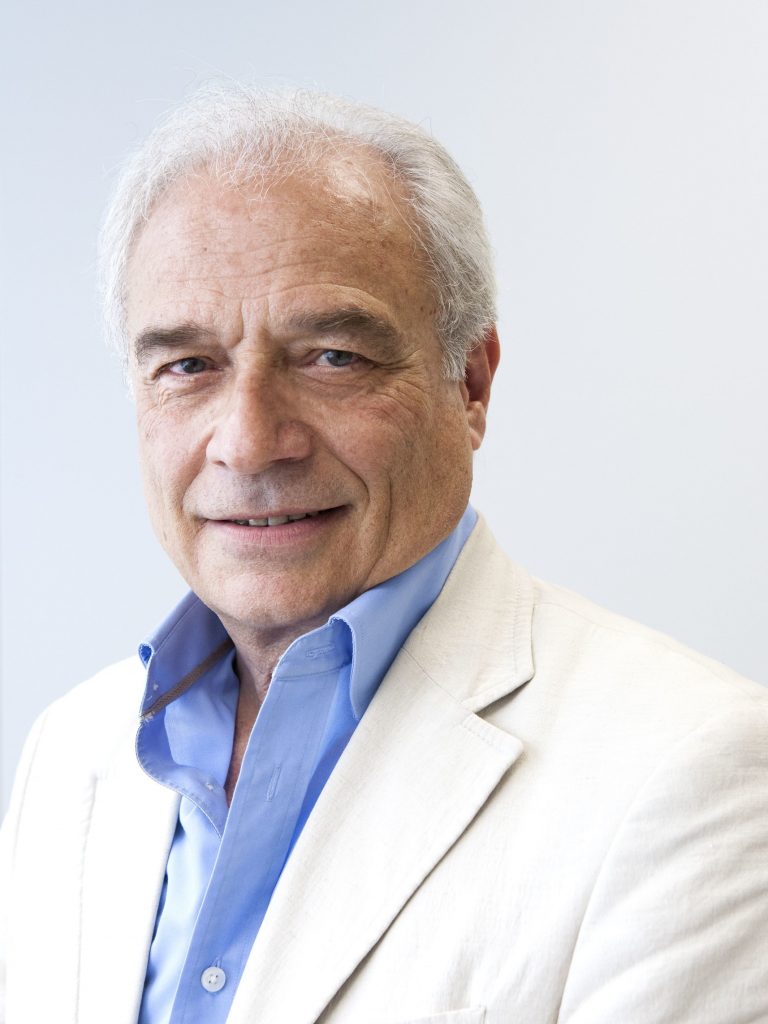Claude Carelli, PDG de Regulaxis