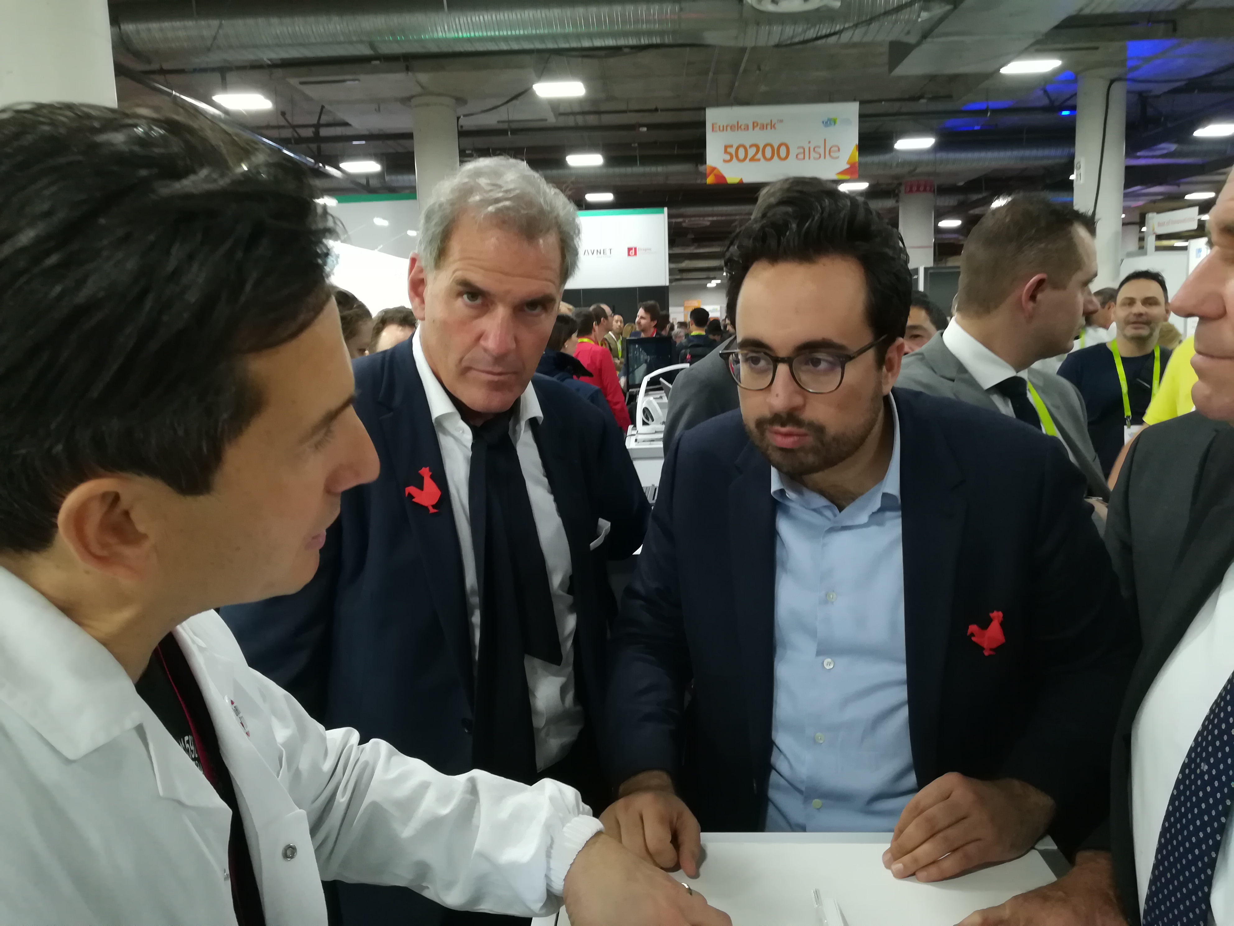 Mounir Mahjoubi, secrétaire d'état au numérique, et Frédéric Dayan au CES 2018